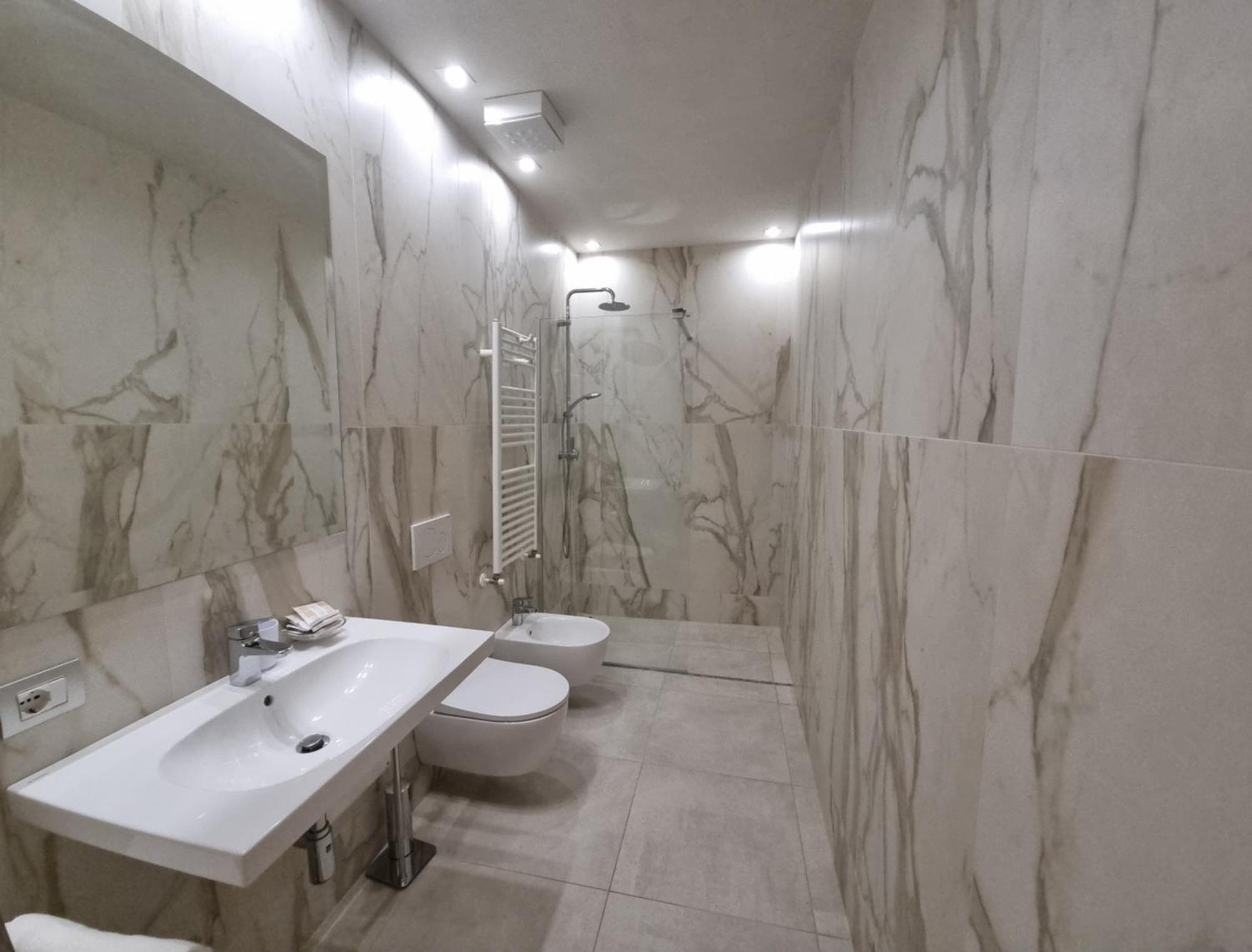 Hotel Residence Imperial Misano Adriatico Exteriör bild